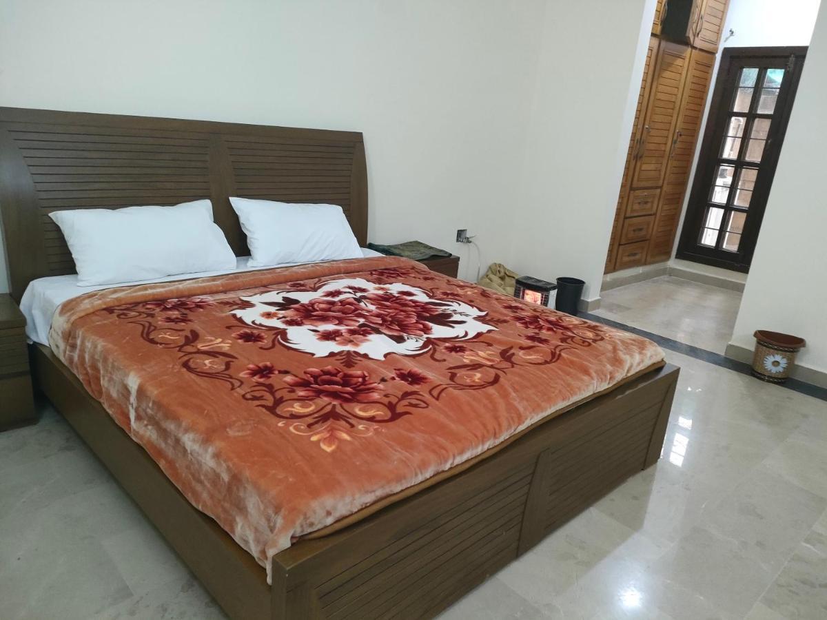 GB Lodging House, Islamabad Bed & Breakfast Dış mekan fotoğraf